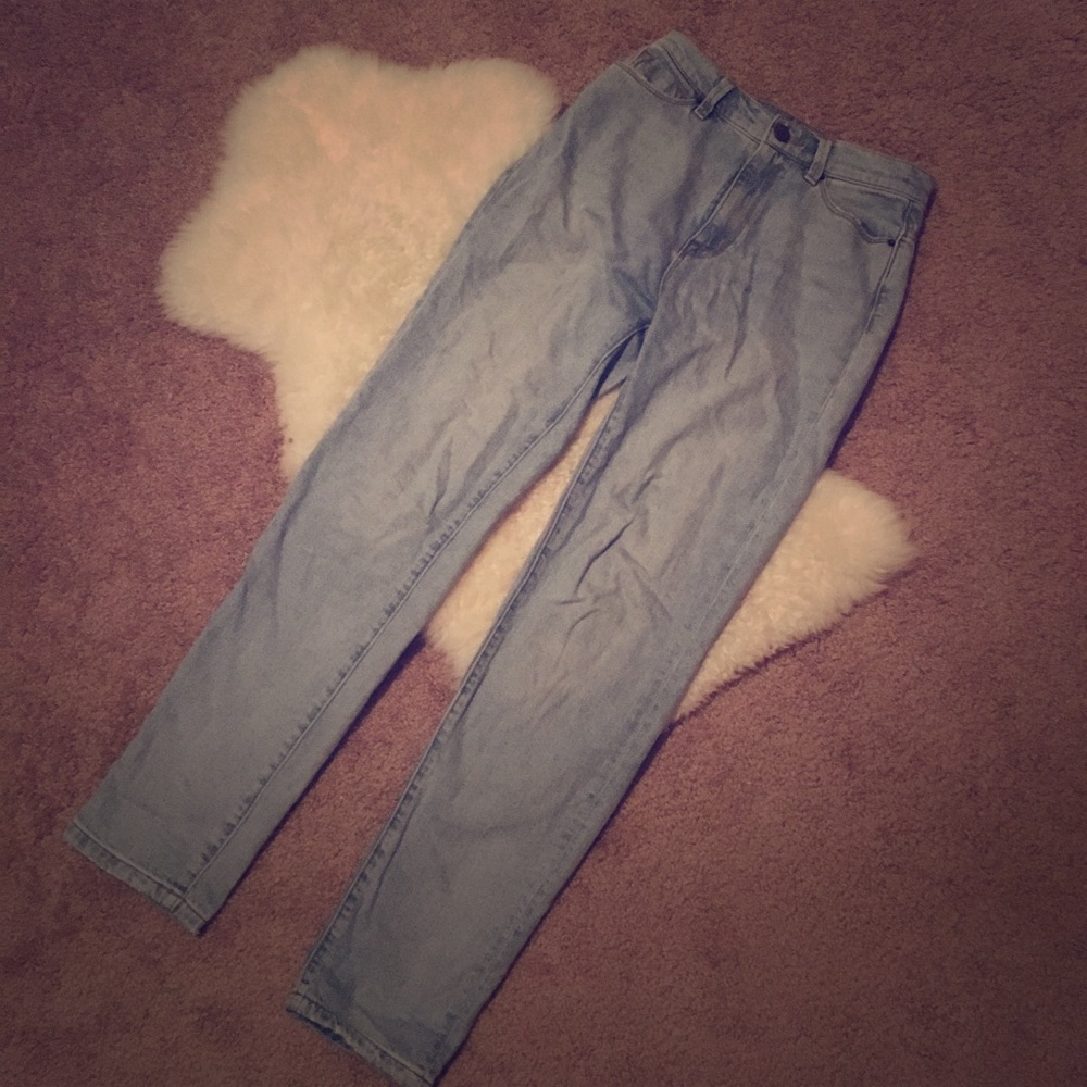 Urban Outfitters BDG Mom High Rise Jeans